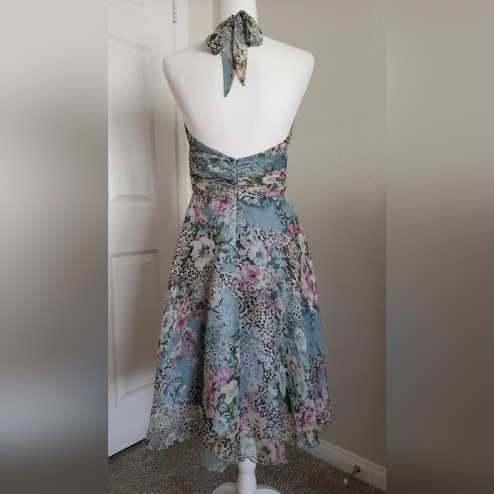DRESSBARN LINED HAULTER SUMMER DRESS IN SIZE 4 - Picture 2 of 11